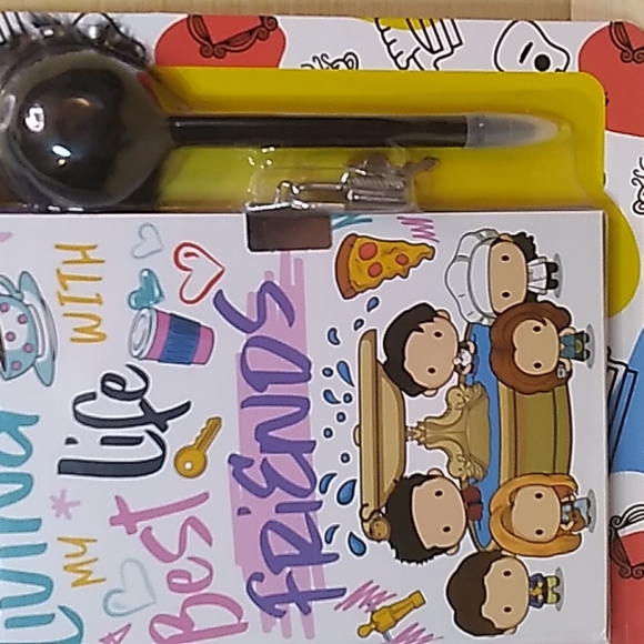 Friends Diary with Lock & Pen 60 Sheets. Living my Best Life w Friends - Picture 3 of 4